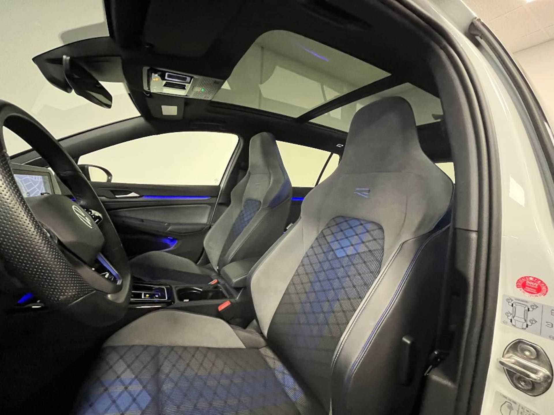 Volkswagen Golf Variant R