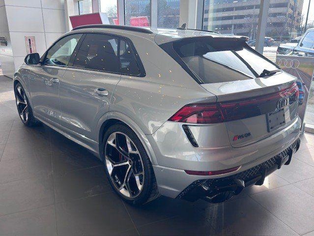 2026 Audi RS Q8 SUV performance