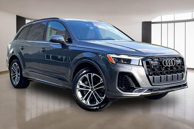 2026 Audi Q7 45 Premium quattro Tiptronic's photo