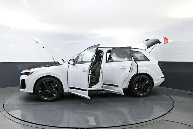 2026 Audi Q7 Premium Plus - Photo 34