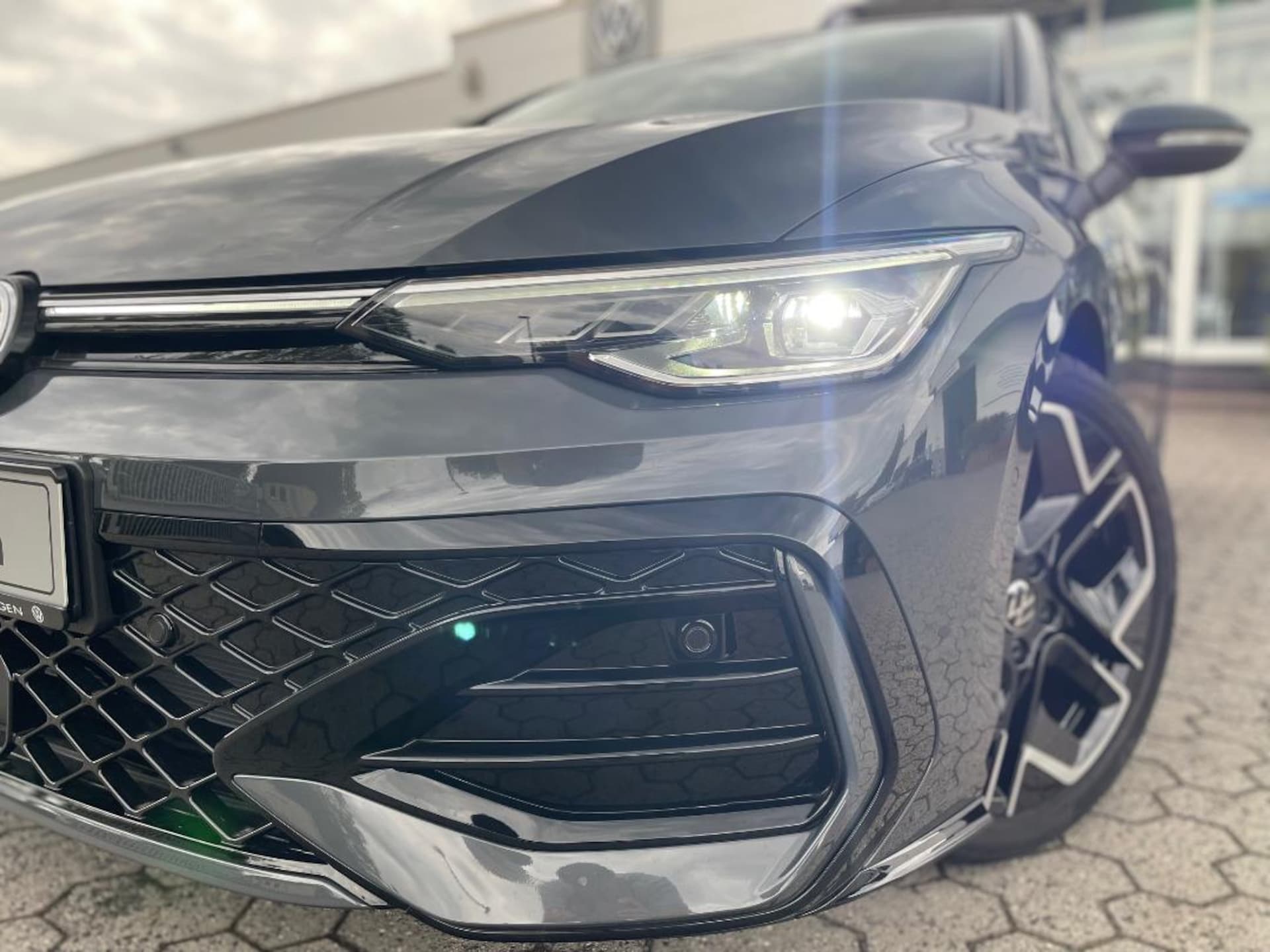 Volkswagen Golf R-Line