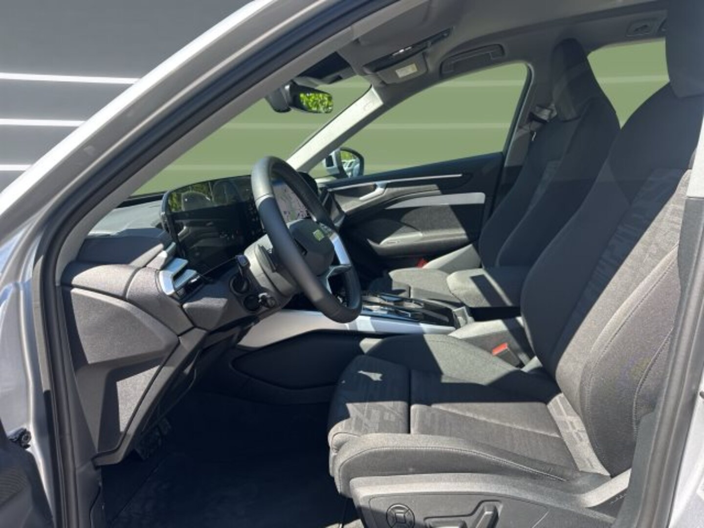 Bild über Audi A6 Avant TDI quattro 150 kW S tronic - für weitere Informationen kontaktieren Sie den Audi Partner
