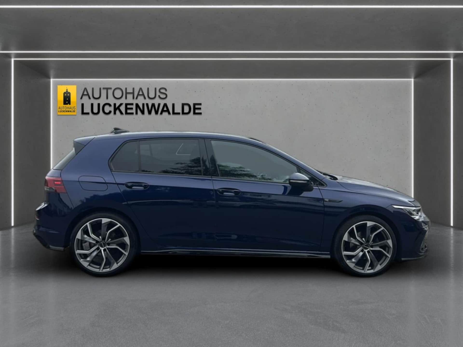 Volkswagen Golf R-Line