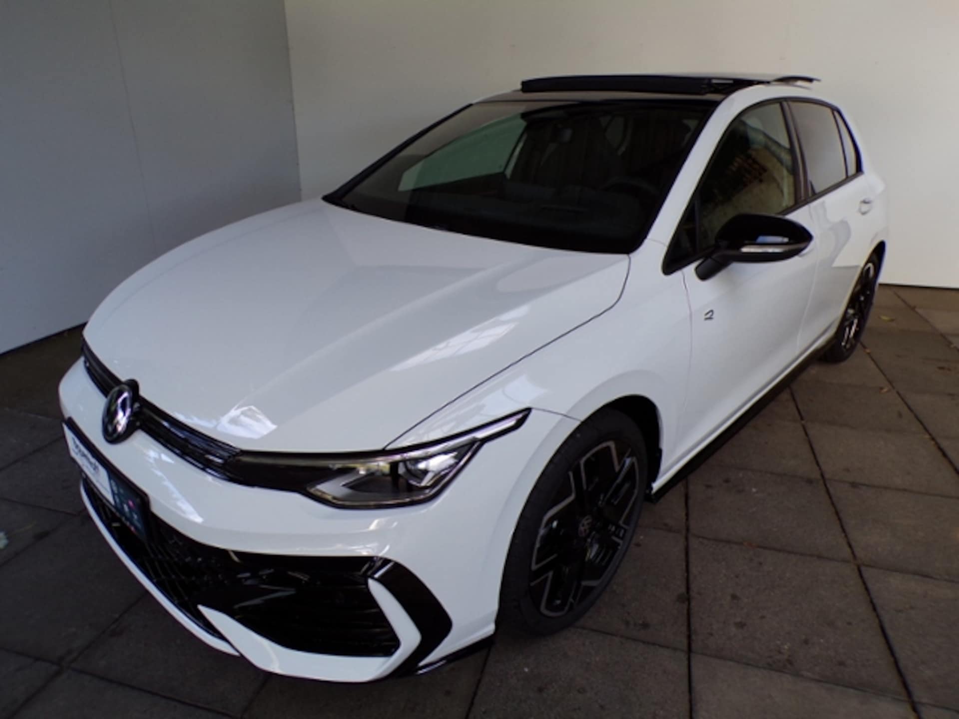 Volkswagen Golf R-Line