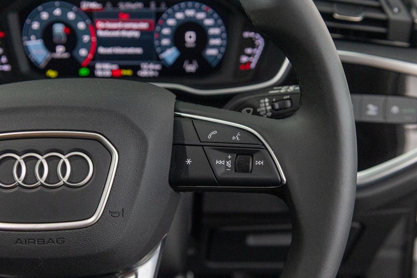 Image about Audi Q3 Sportback 35 TFSI S line edition