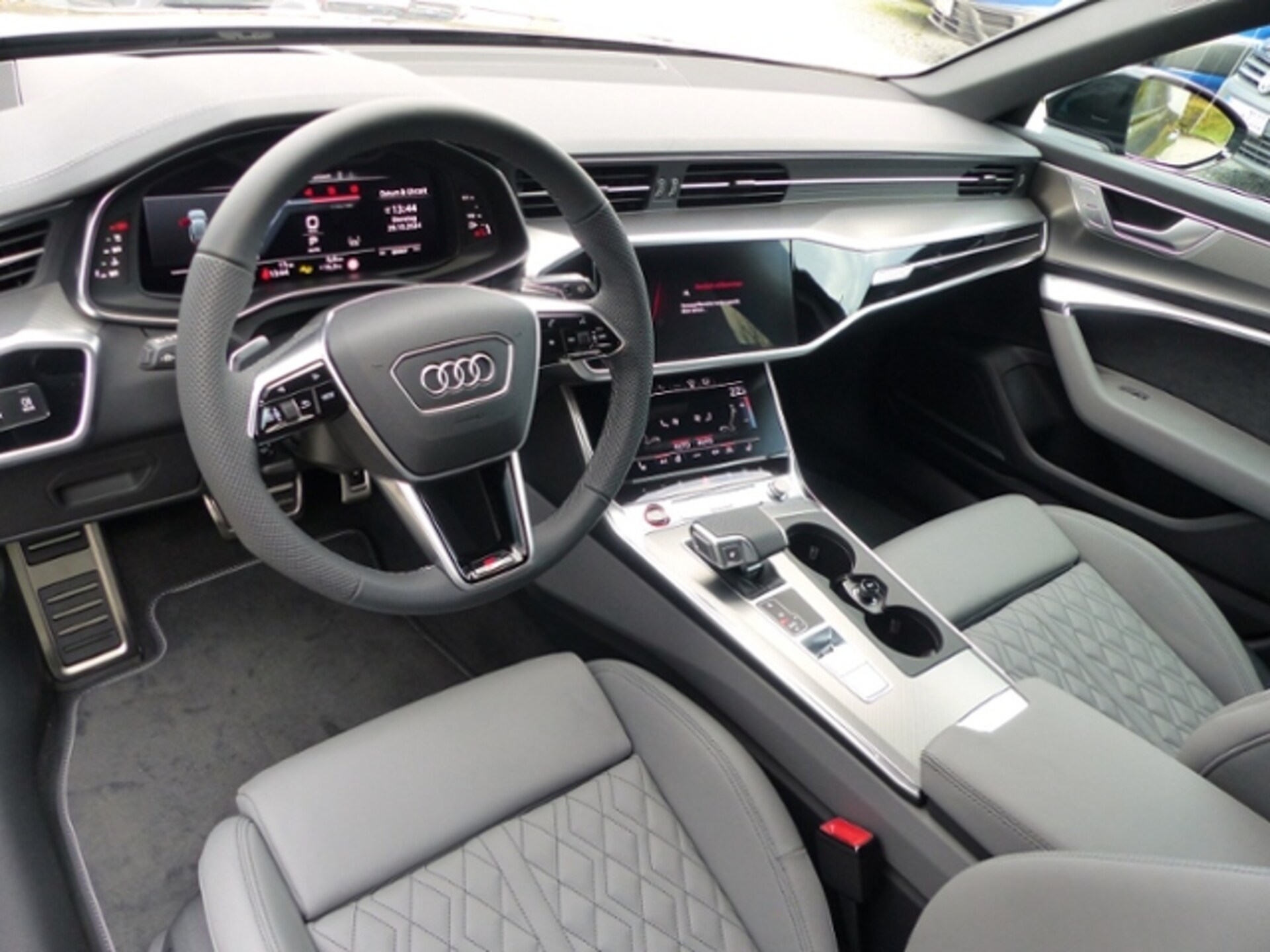Audi S6 Avant
