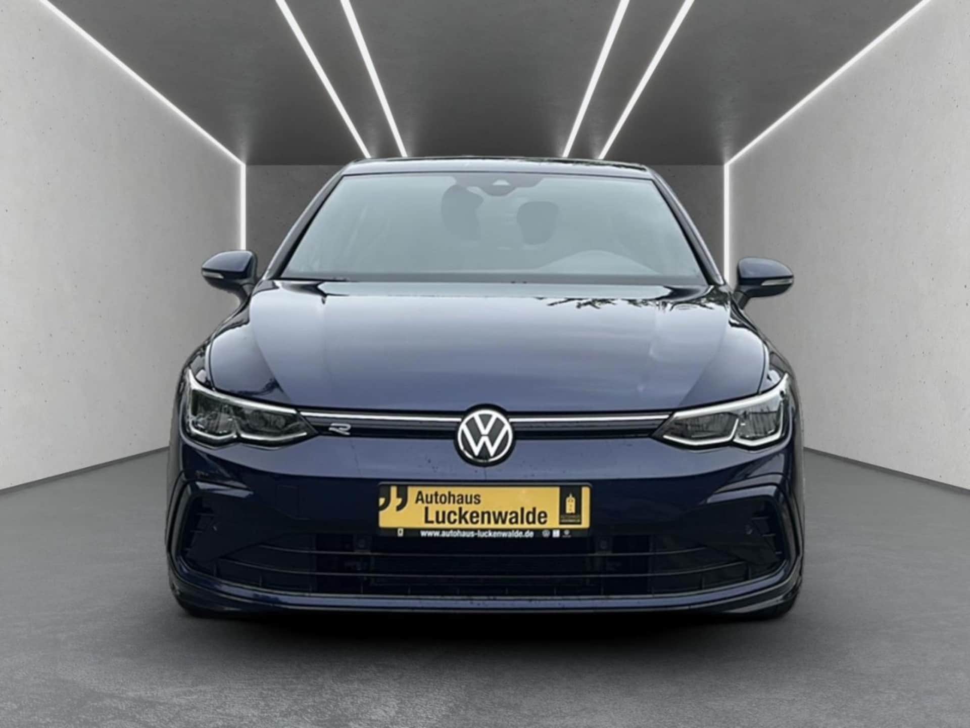 Volkswagen Golf R-Line