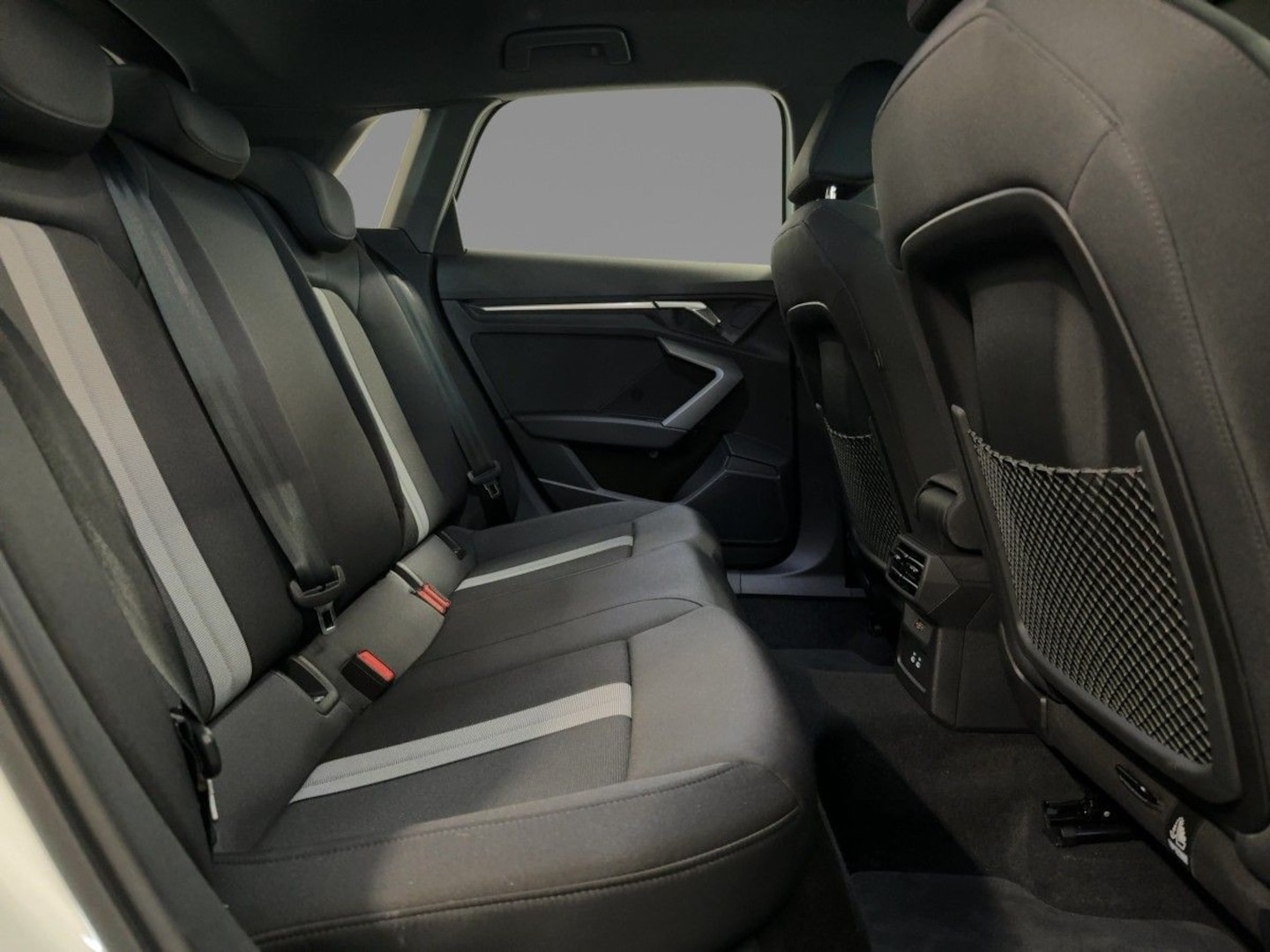 Bild über Audi A3 Sportback TDI S tronic - für weitere Informationen kontaktieren Sie den Audi Partner