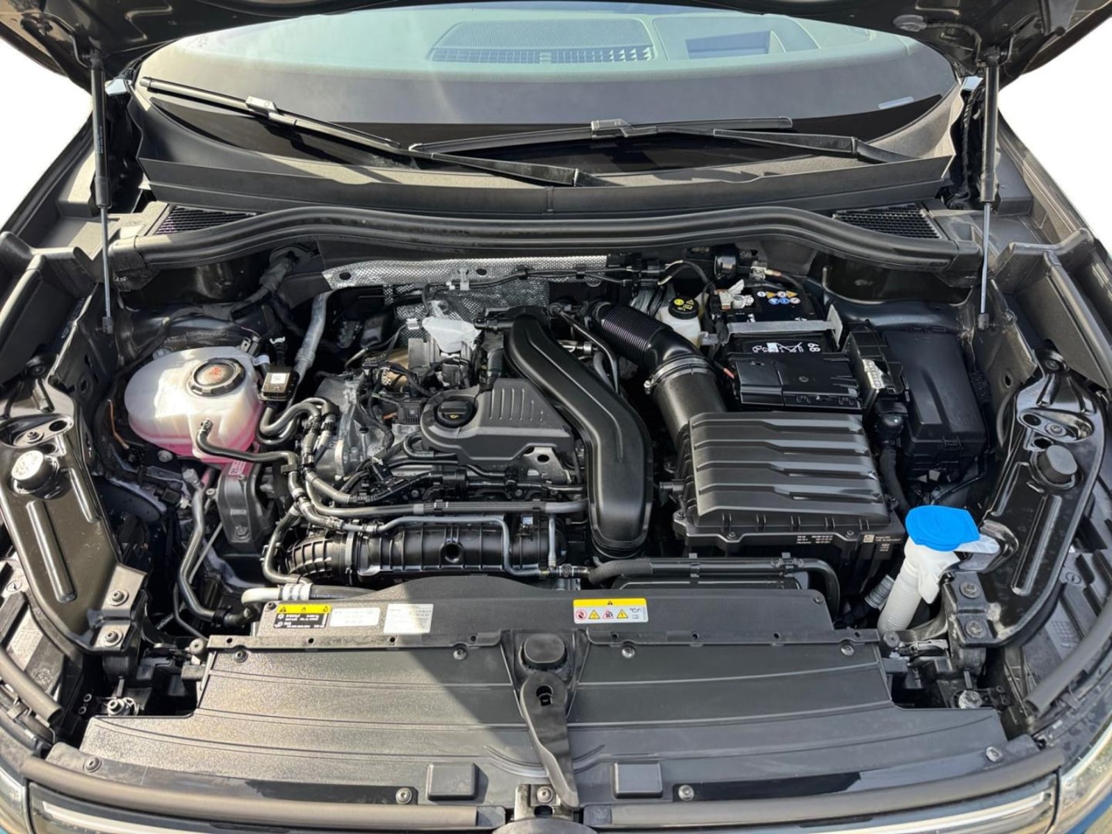 Volkswagen Tiguan – Bild 12