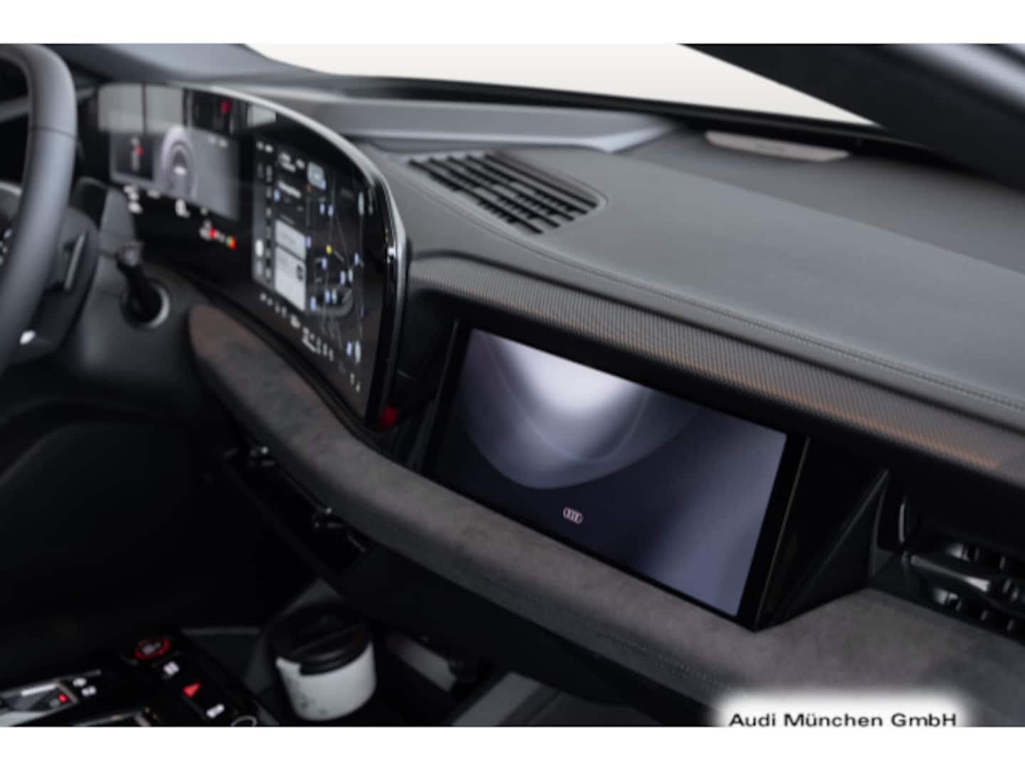 Bild über Audi S6 Avant e-tron e-tron quattro 370 kW - für weitere Informationen kontaktieren Sie den Audi Partner