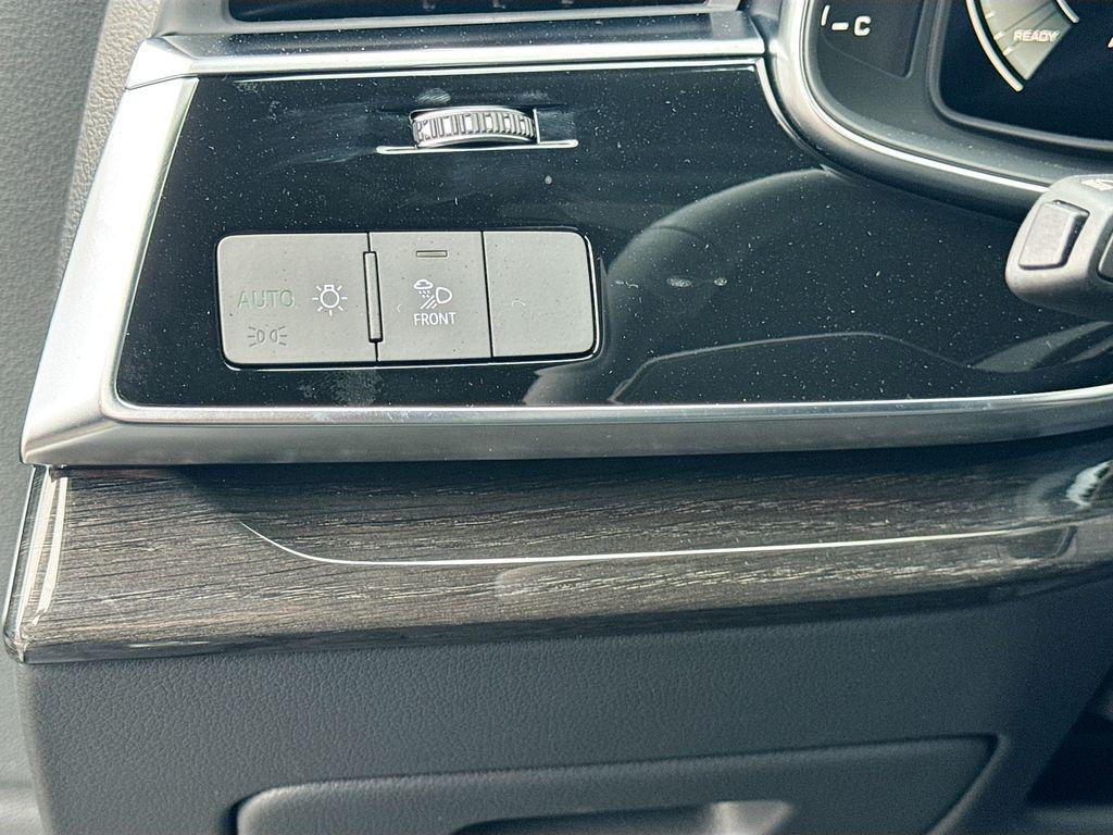 2026 Audi Q7 Premium - Photo 10