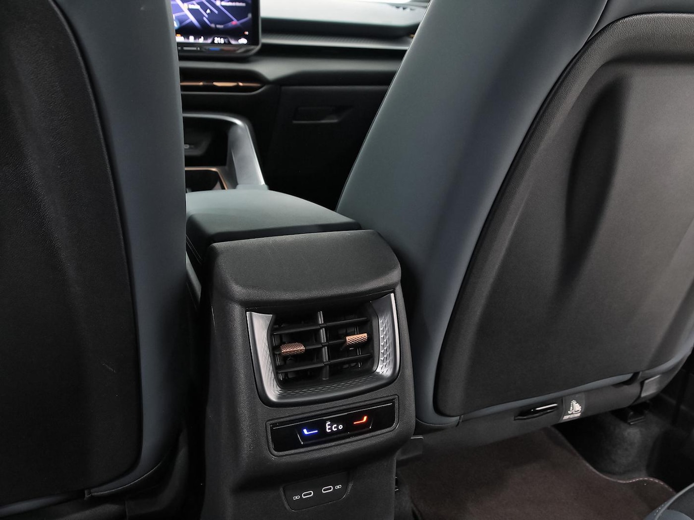 CUPRA Terramar 1.5 TSI e-Hybrid VZ DSG 200 kW (272 CV) — photo 39