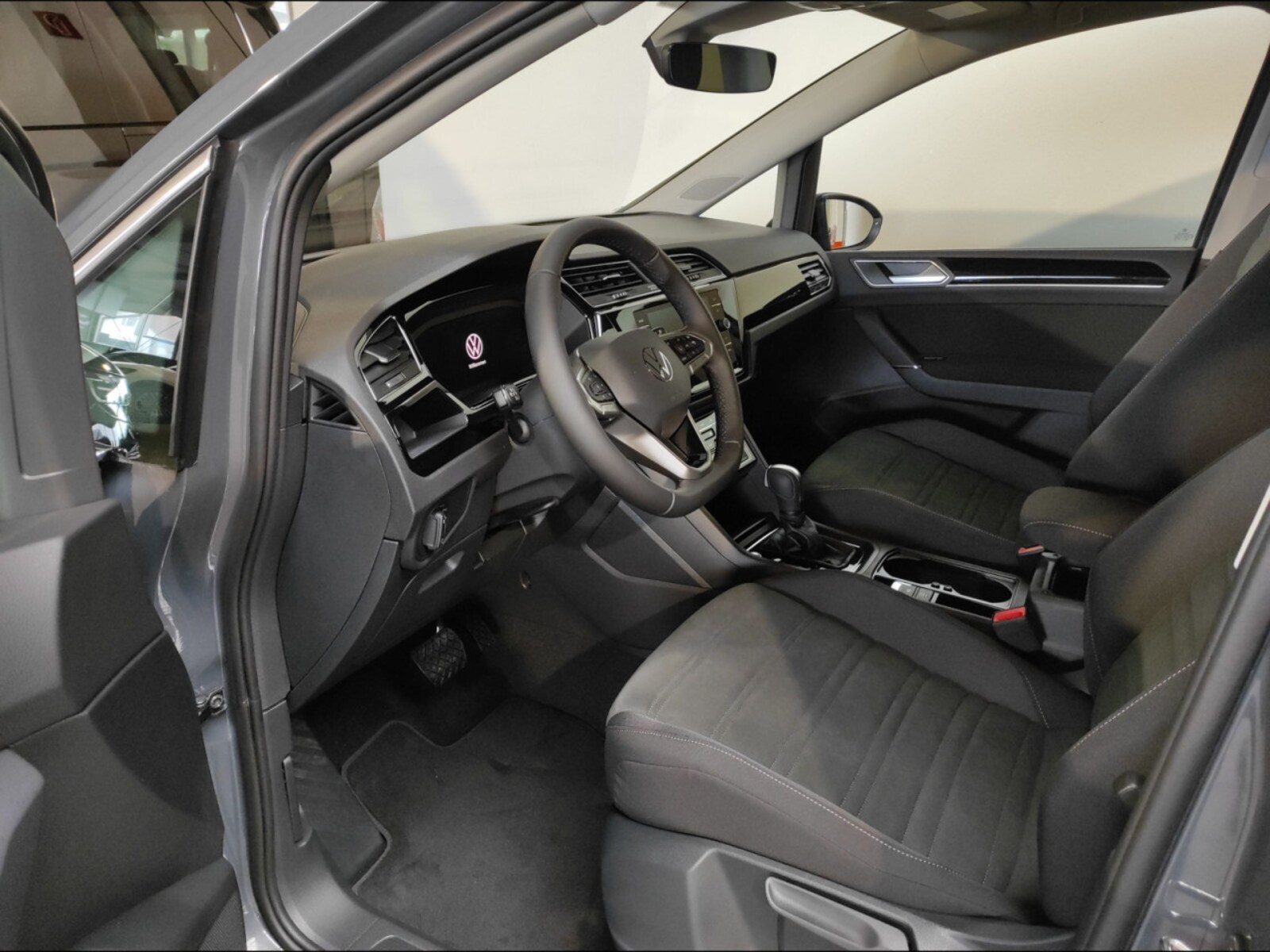 Volkswagen Touran – Bild 5