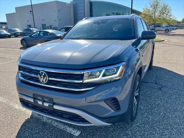 Used 2023 Volkswagen Atlas Cross Sport SEL with VIN 1V2BE2CA8PC207415 for sale in Maplewood, Minnesota