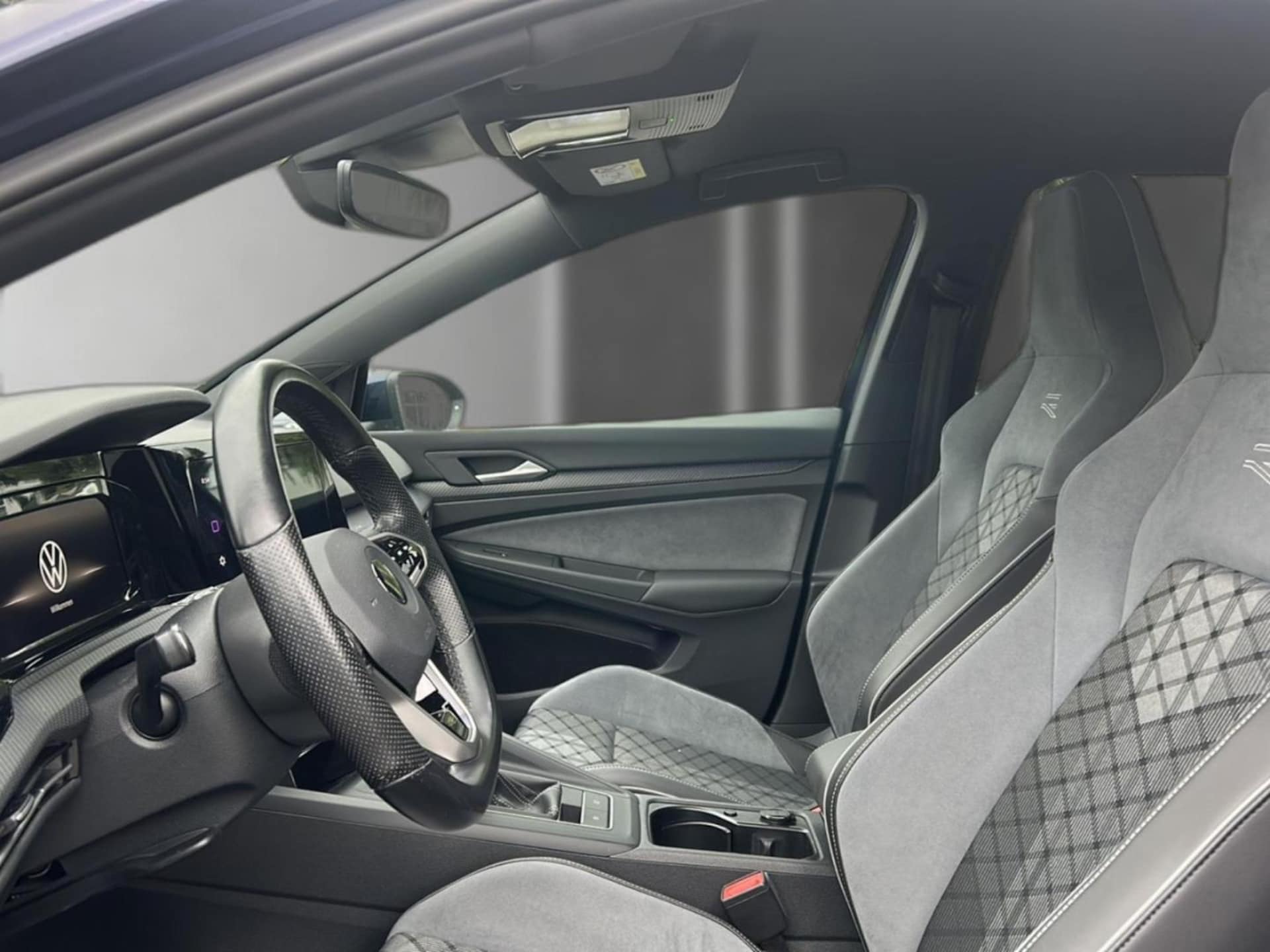 Volkswagen Golf R-Line
