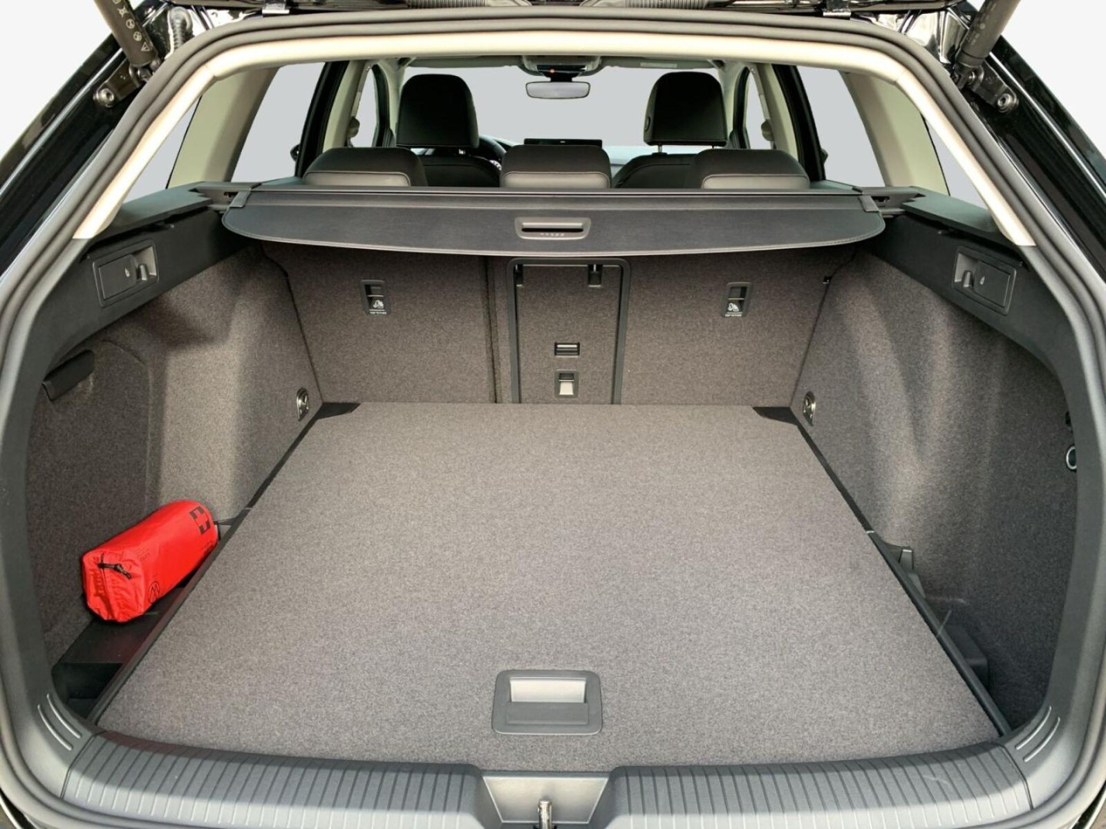 Volkswagen Golf Variant – Bild 8