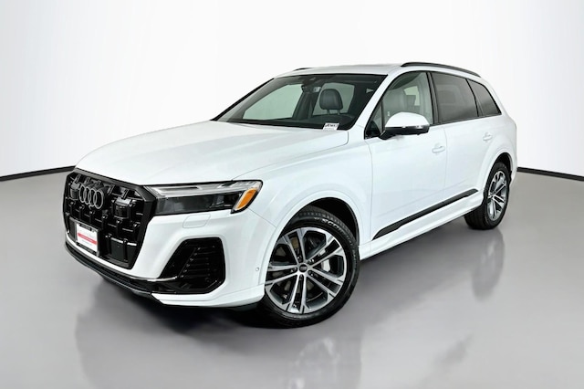2026 Audi Q7 Premium