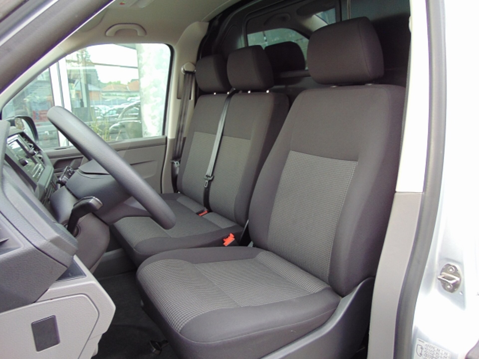 Volkswagen T6.1 Transporter Kasten kurzer Radstand