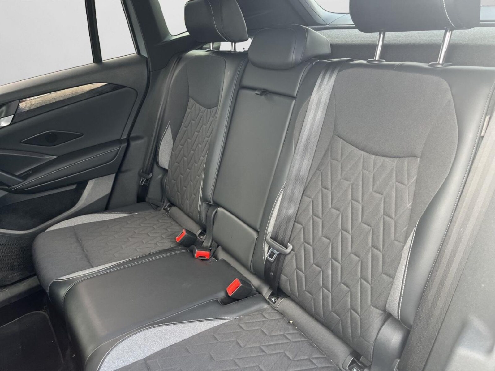 Volkswagen Tiguan – Bild 14