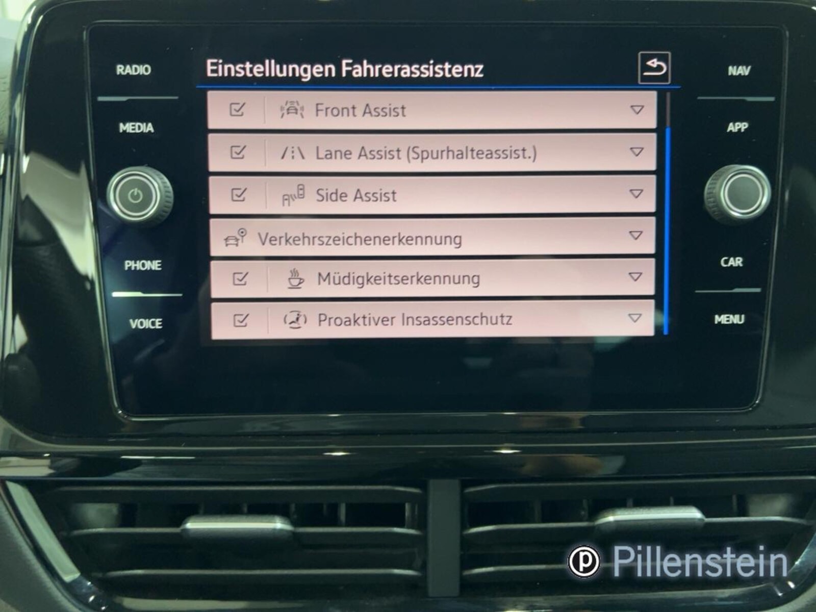 Volkswagen T-Roc Cabriolet – Bild 10