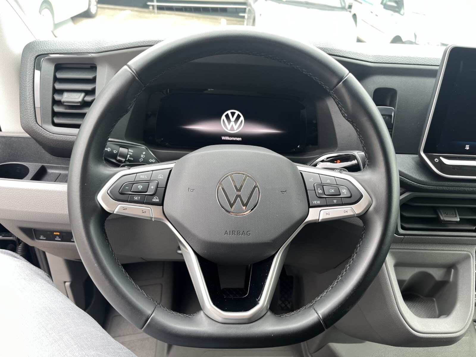 Volkswagen Crafter Kasten langer Radstand – Bild 9