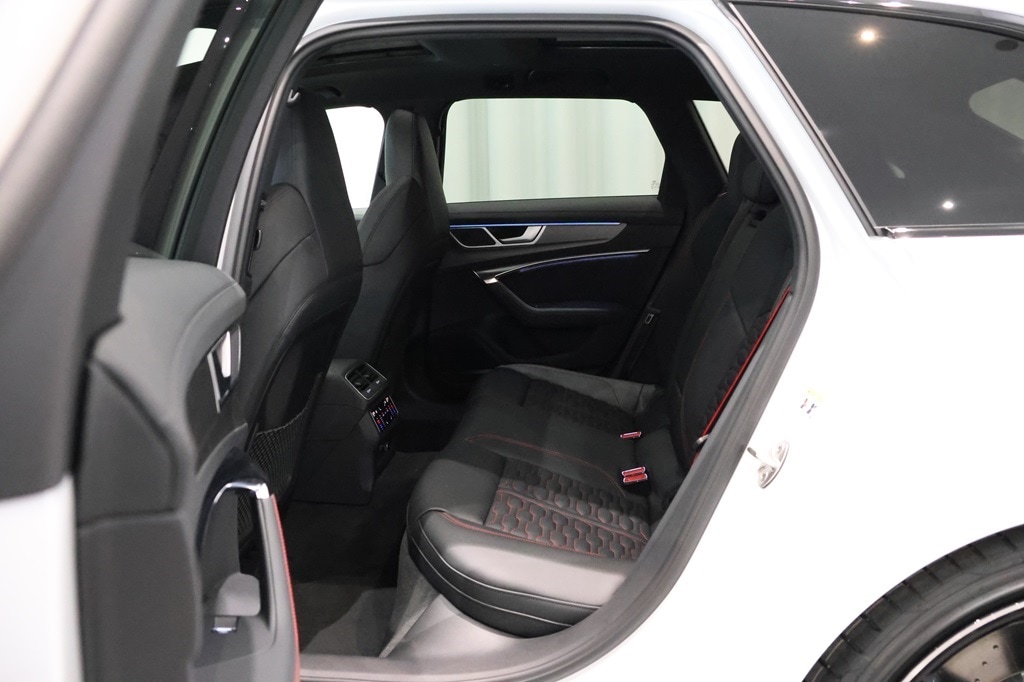 Bild som visar Audi RS 6 Avant RS 6 Avant performance 630 hk tiptronic - för mer information kontakta din Audi Partner