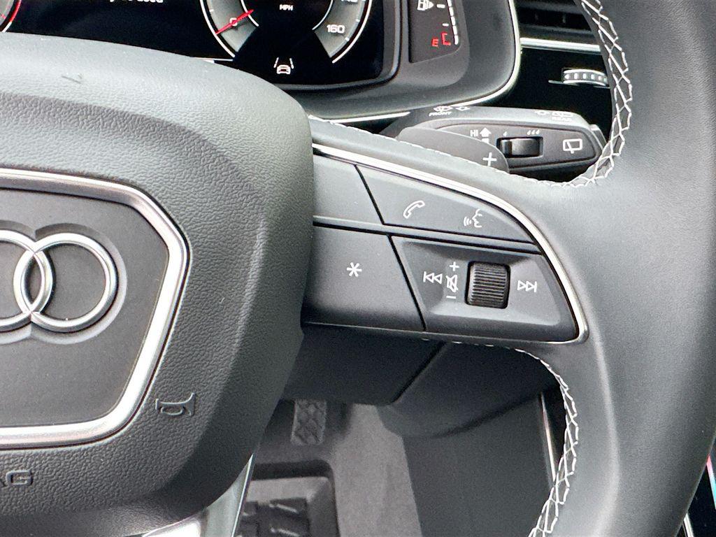 2026 Audi Q7 Premium - Photo 13