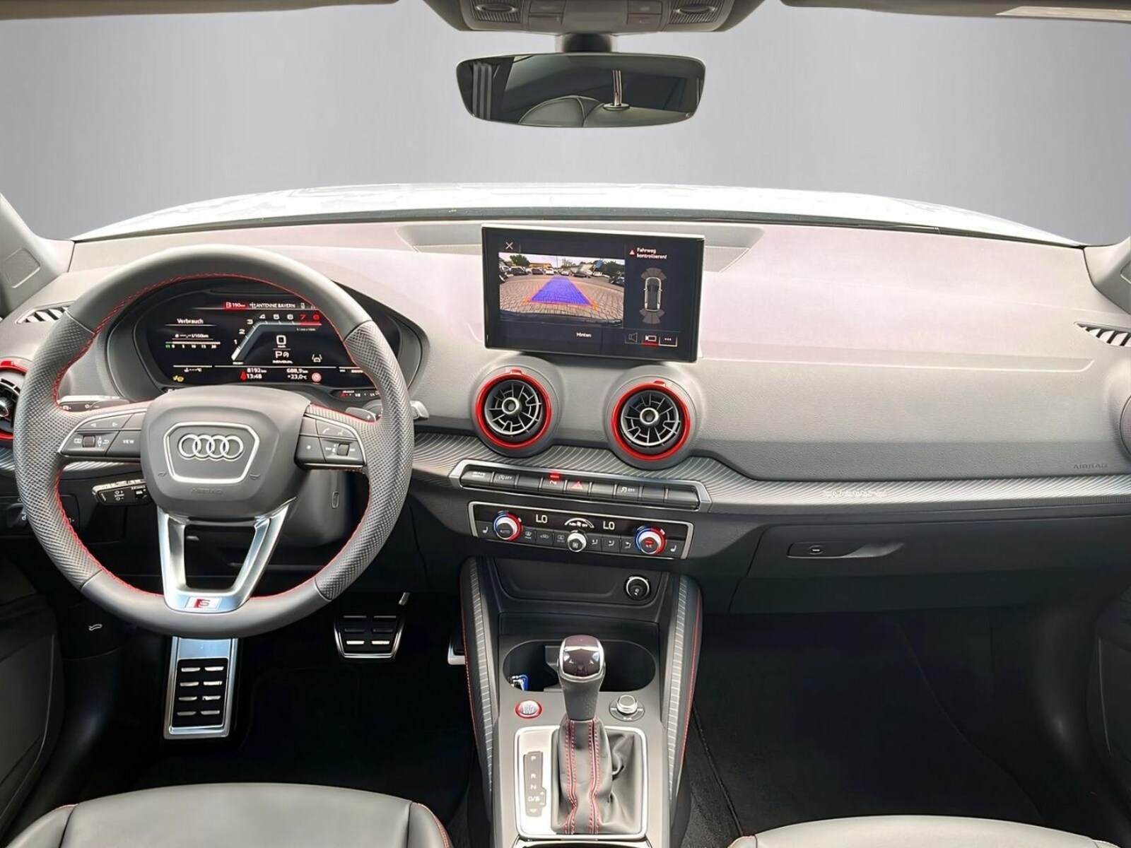 Audi SQ2 – Bild 8