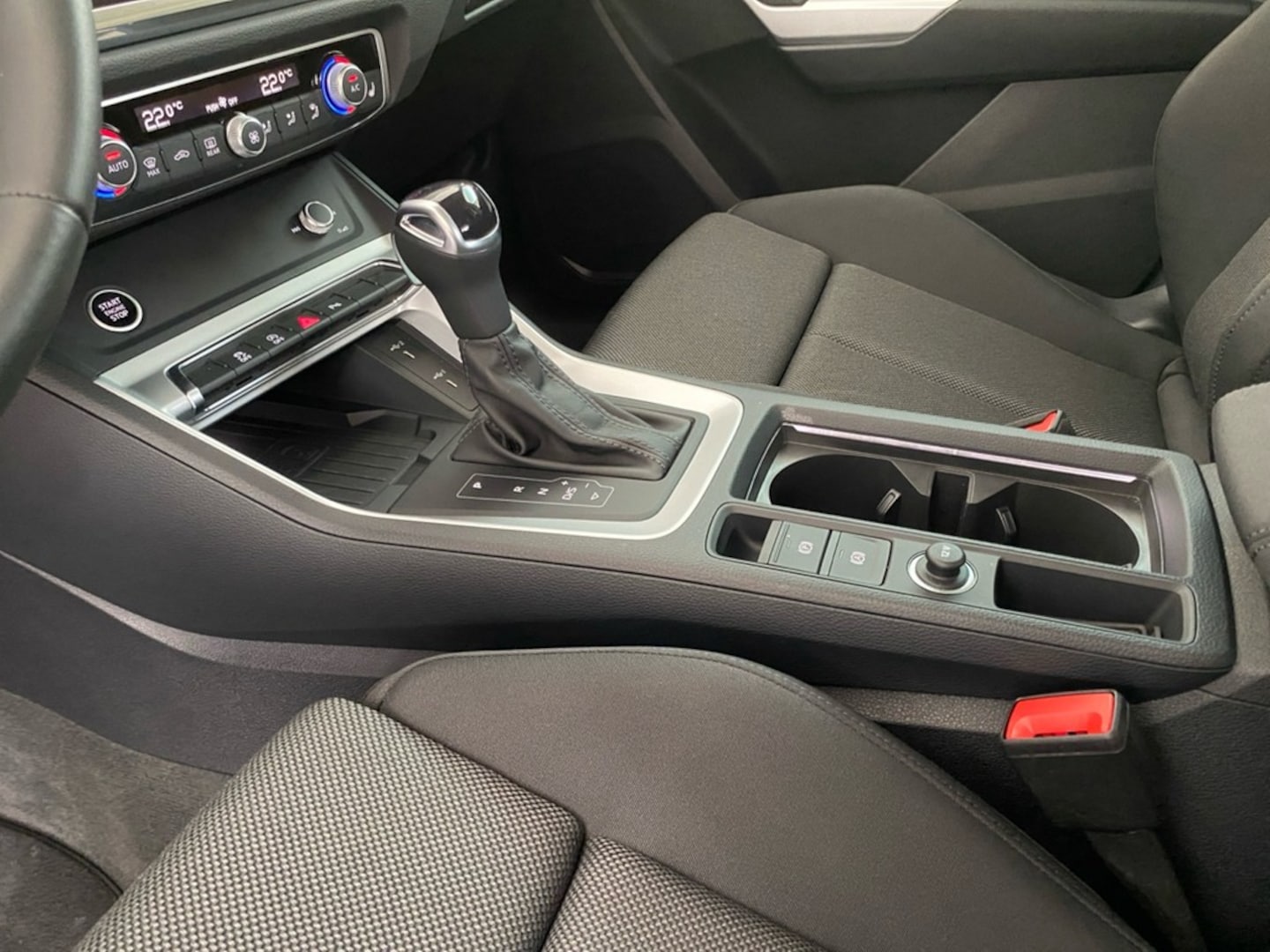 Bild über Audi Q3 advanced 35 TFSI S tronic - für weitere Informationen kontaktieren Sie den Audi Partner