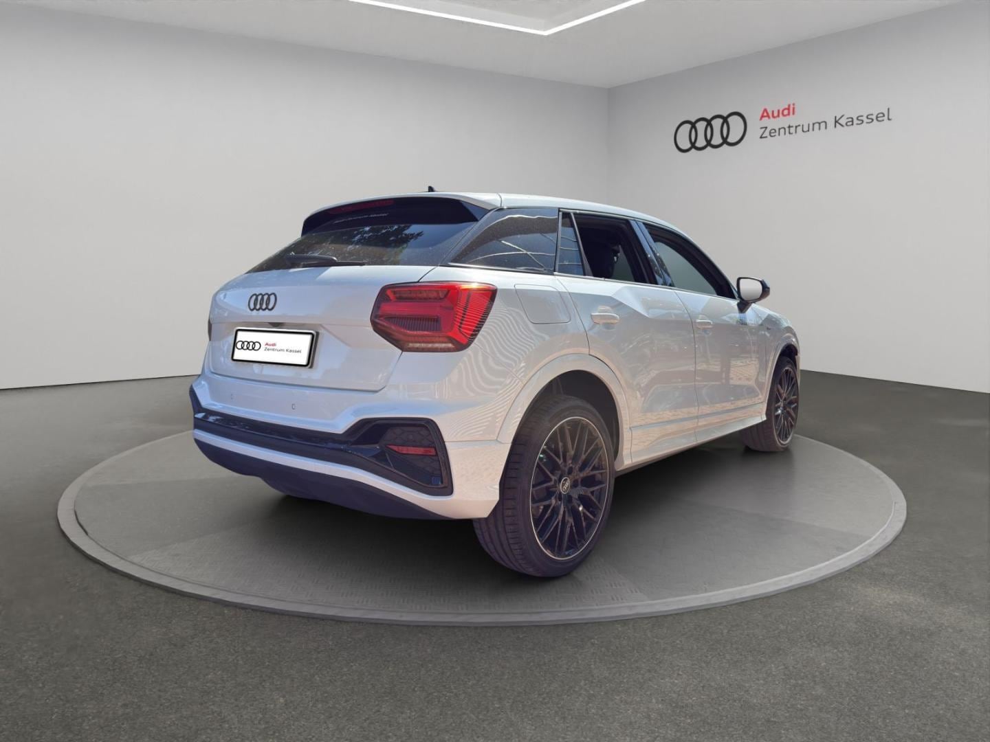 Bild über Audi Q2 S line 35 TFSI S tronic - für weitere Informationen kontaktieren Sie den Audi Partner