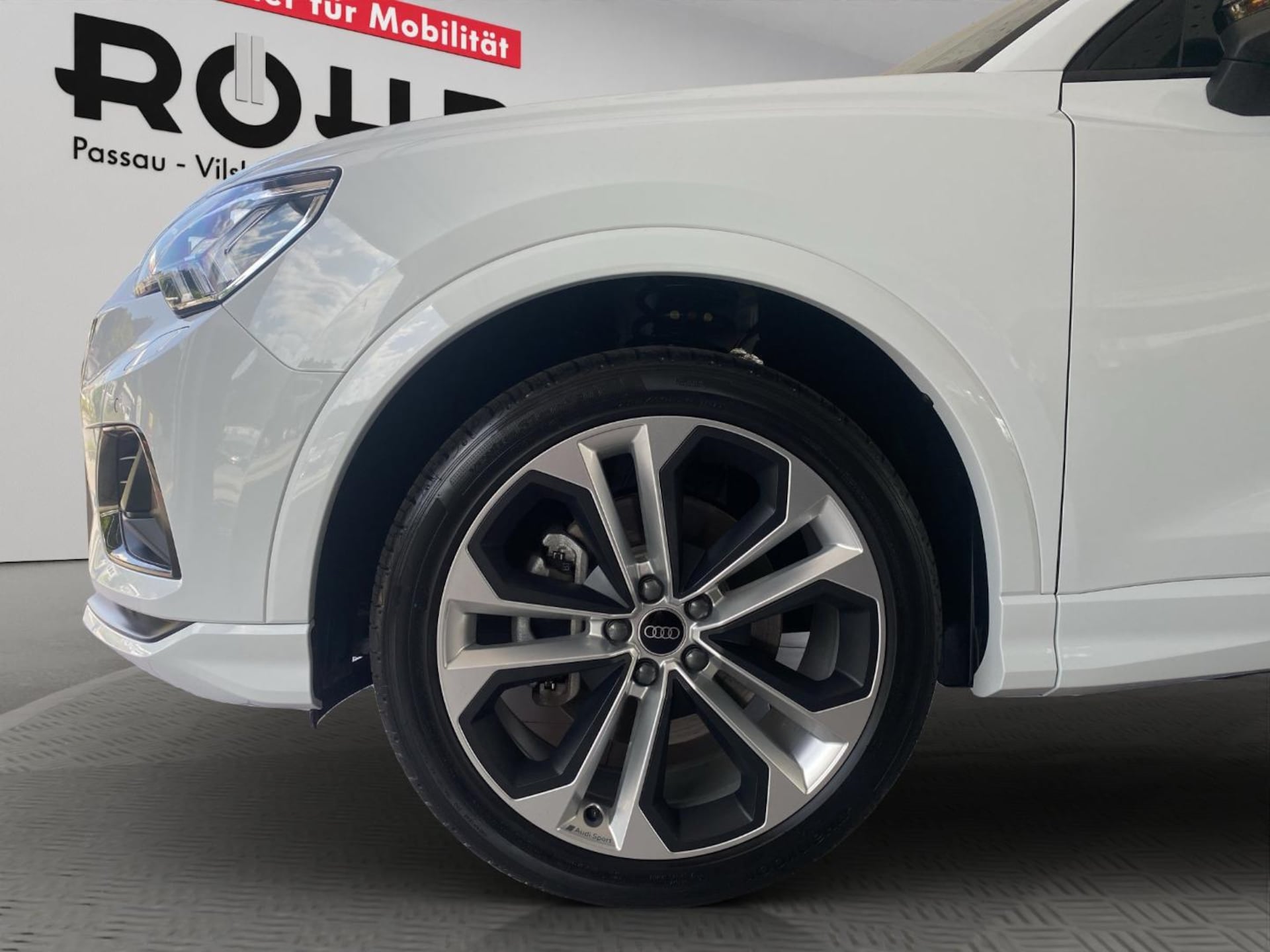 Audi Q3 SUV advanced