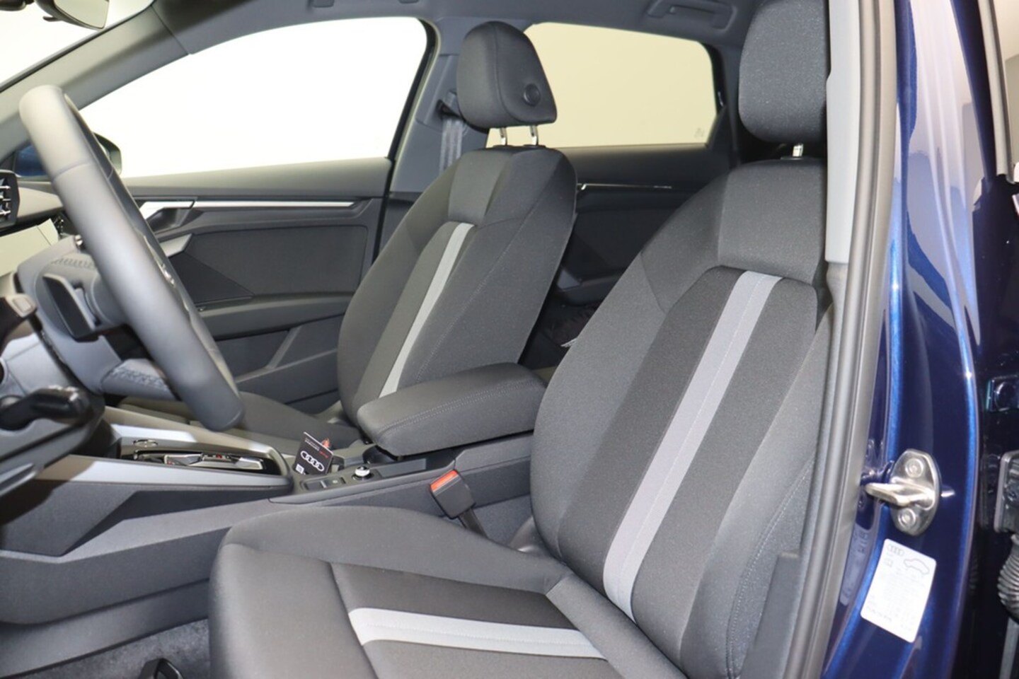 Bild über Audi A3 Sportback advanced 30 TFSI S tronic - für weitere Informationen kontaktieren Sie den Audi Partner