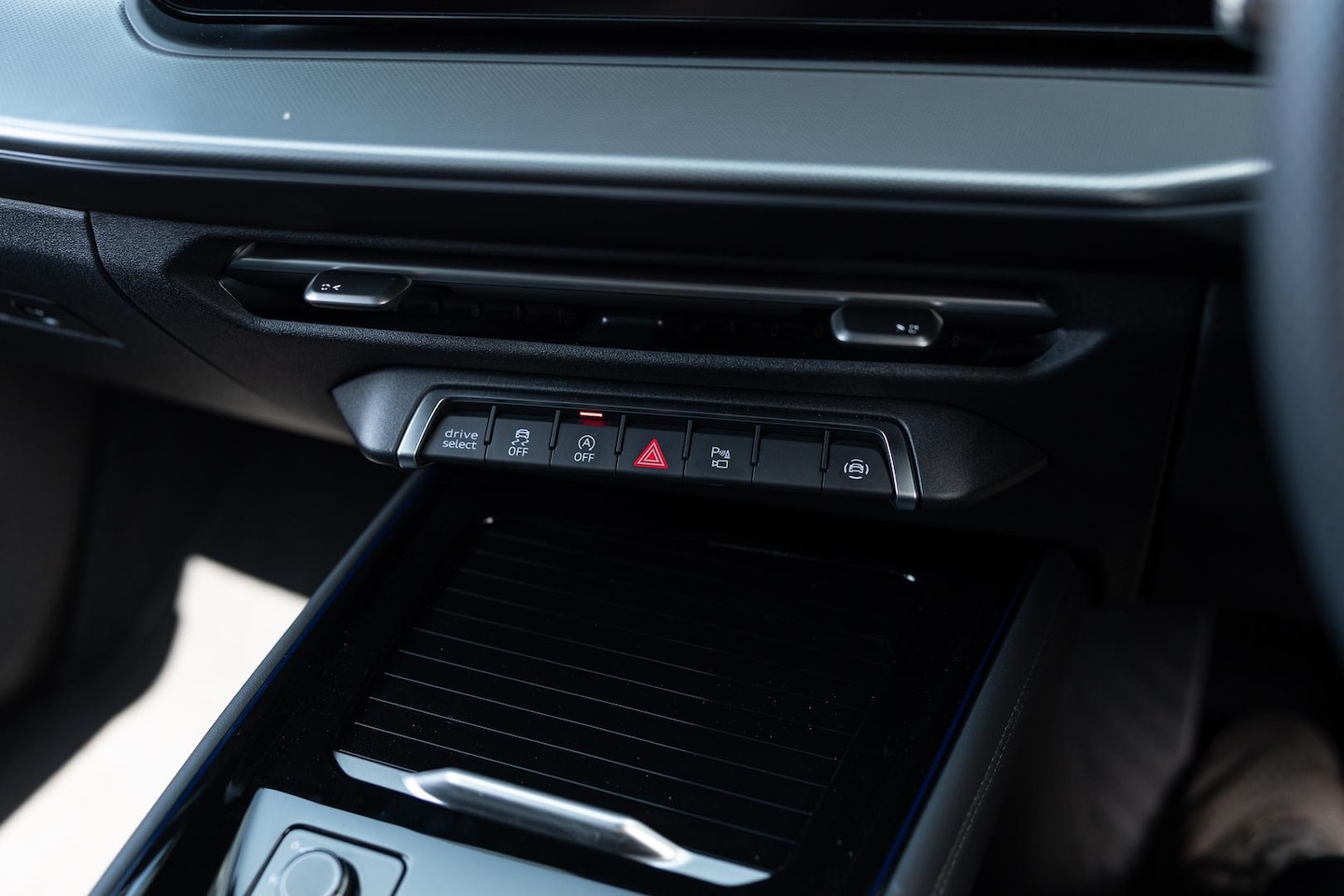 Image about Audi Q3 Sportback TFSI quattro 195 kW