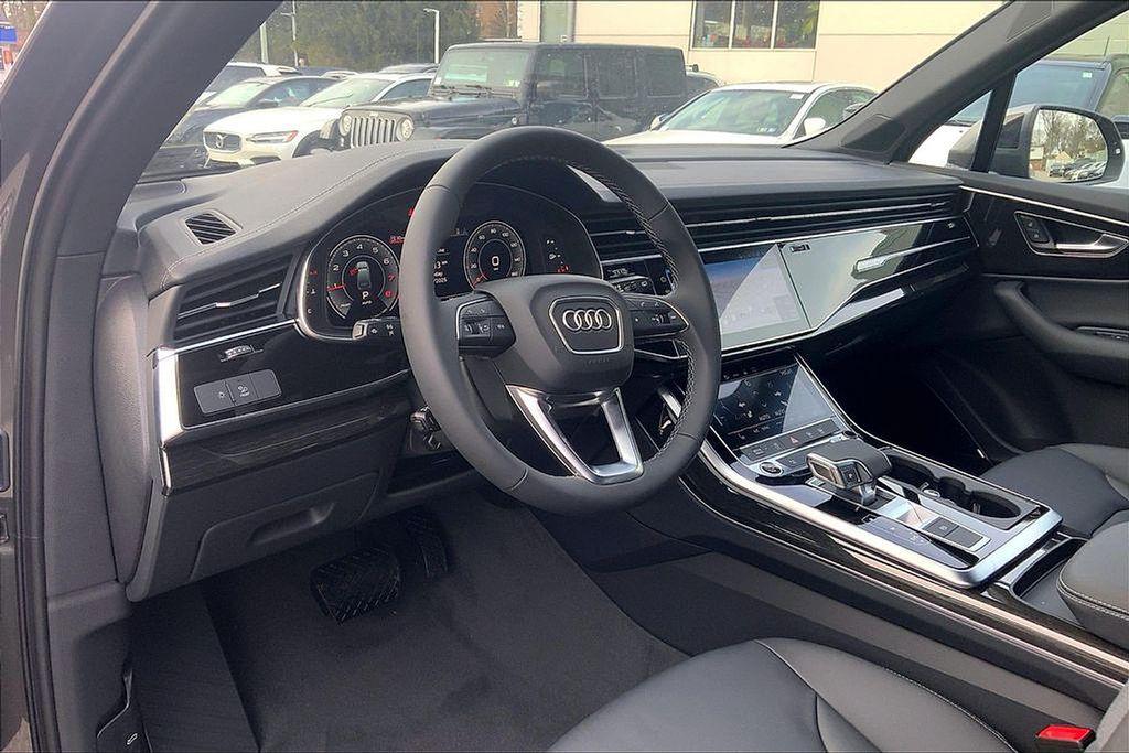 2026 Audi Q7 Premium - Photo 9