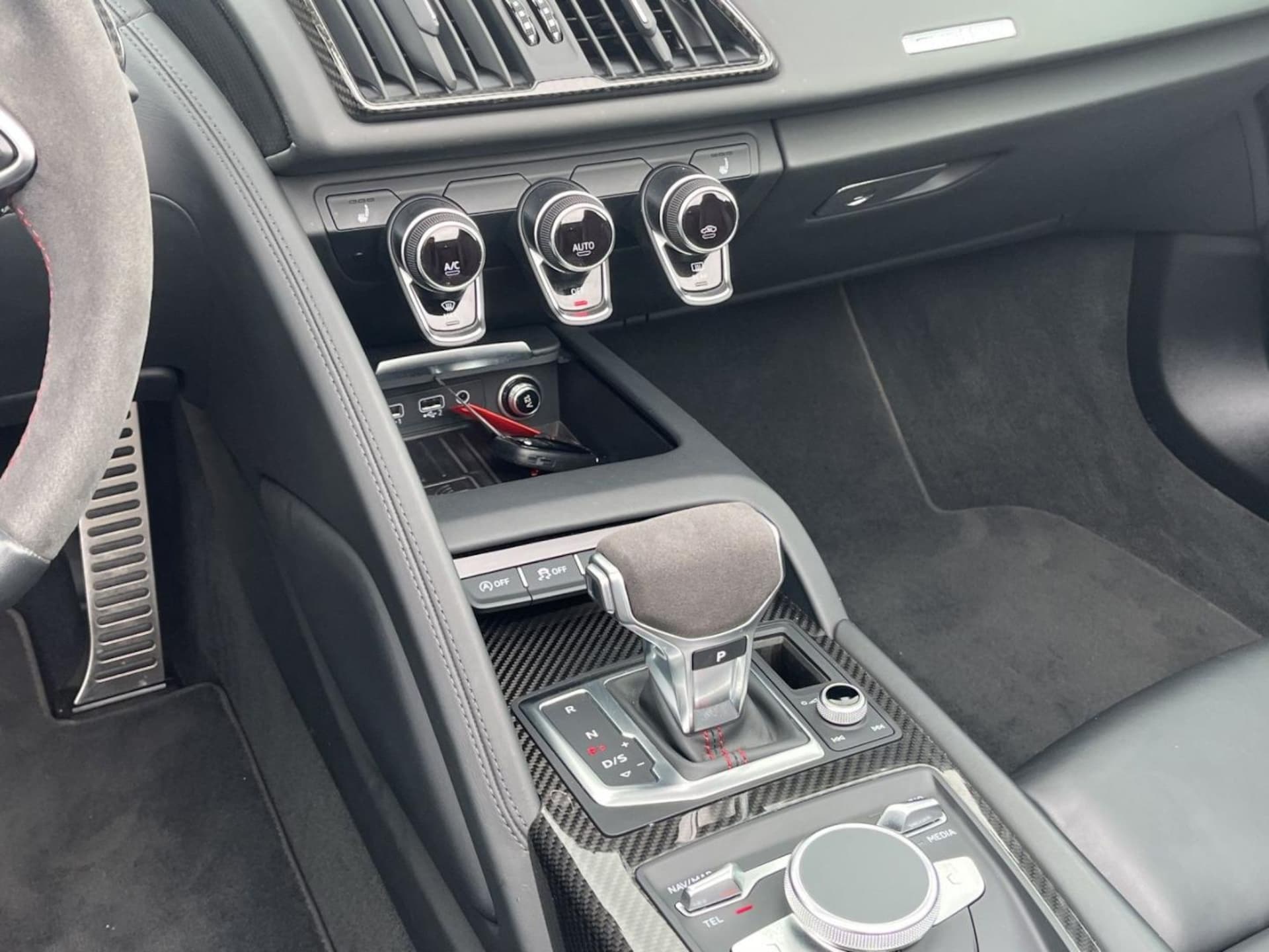 Audi R8 Spyder V10 performance quattro