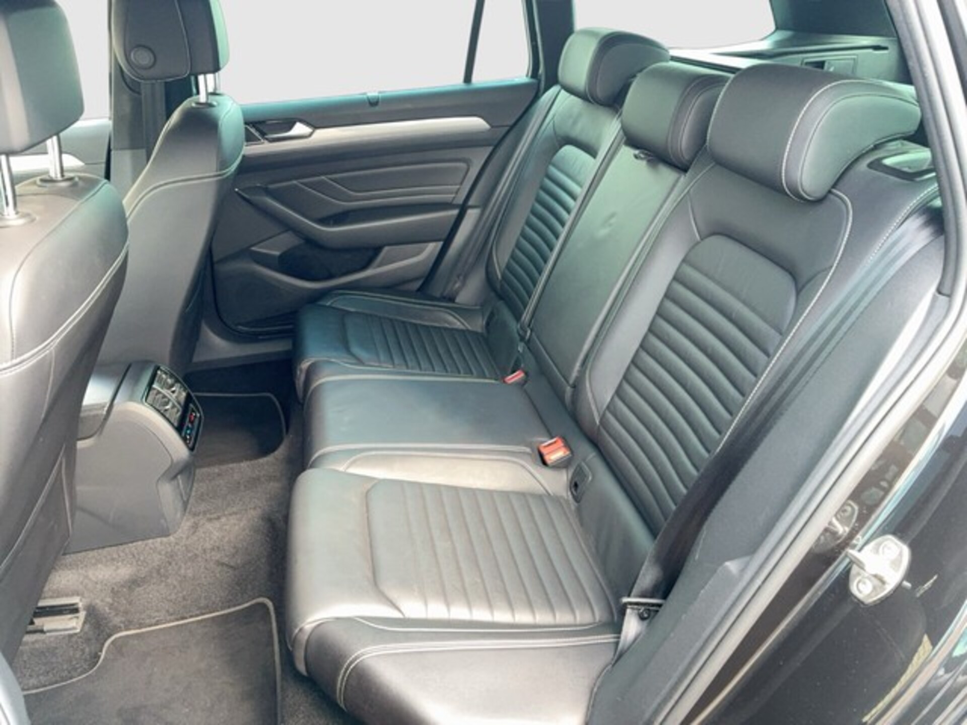 Volkswagen Passat Variant Business