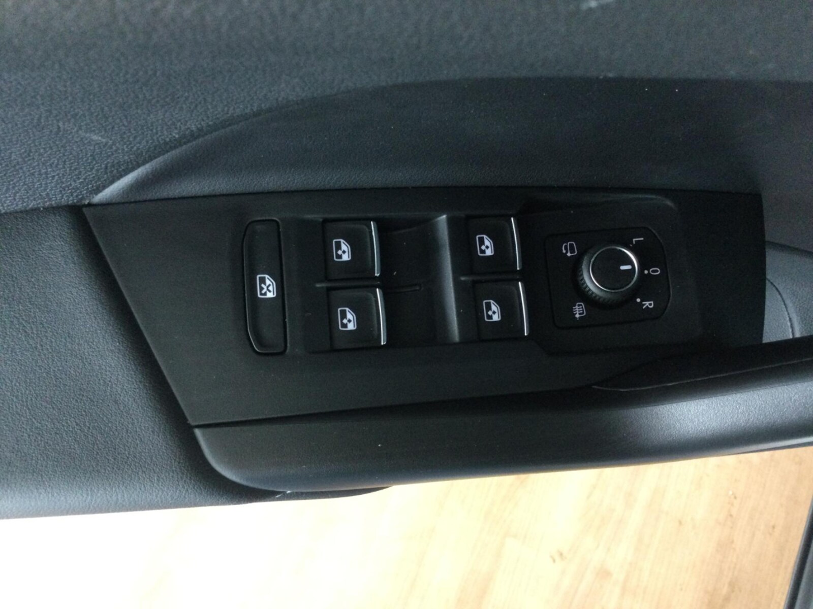 Volkswagen T-Cross – Bild 11