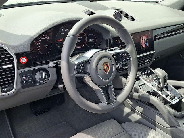 2023 Porsche Cayenne