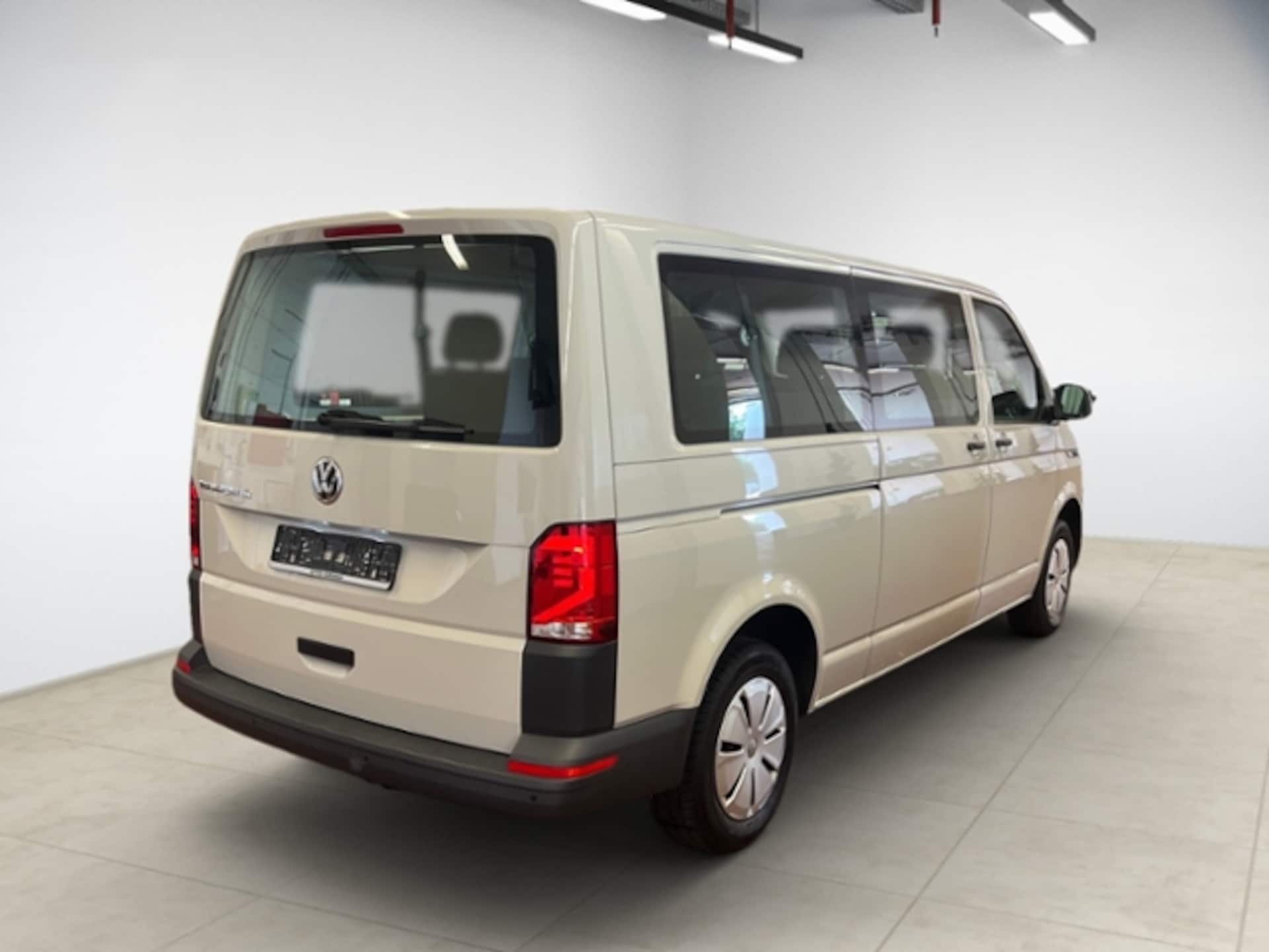 Volkswagen T6.1 Transporter Kombi langer Radstand
