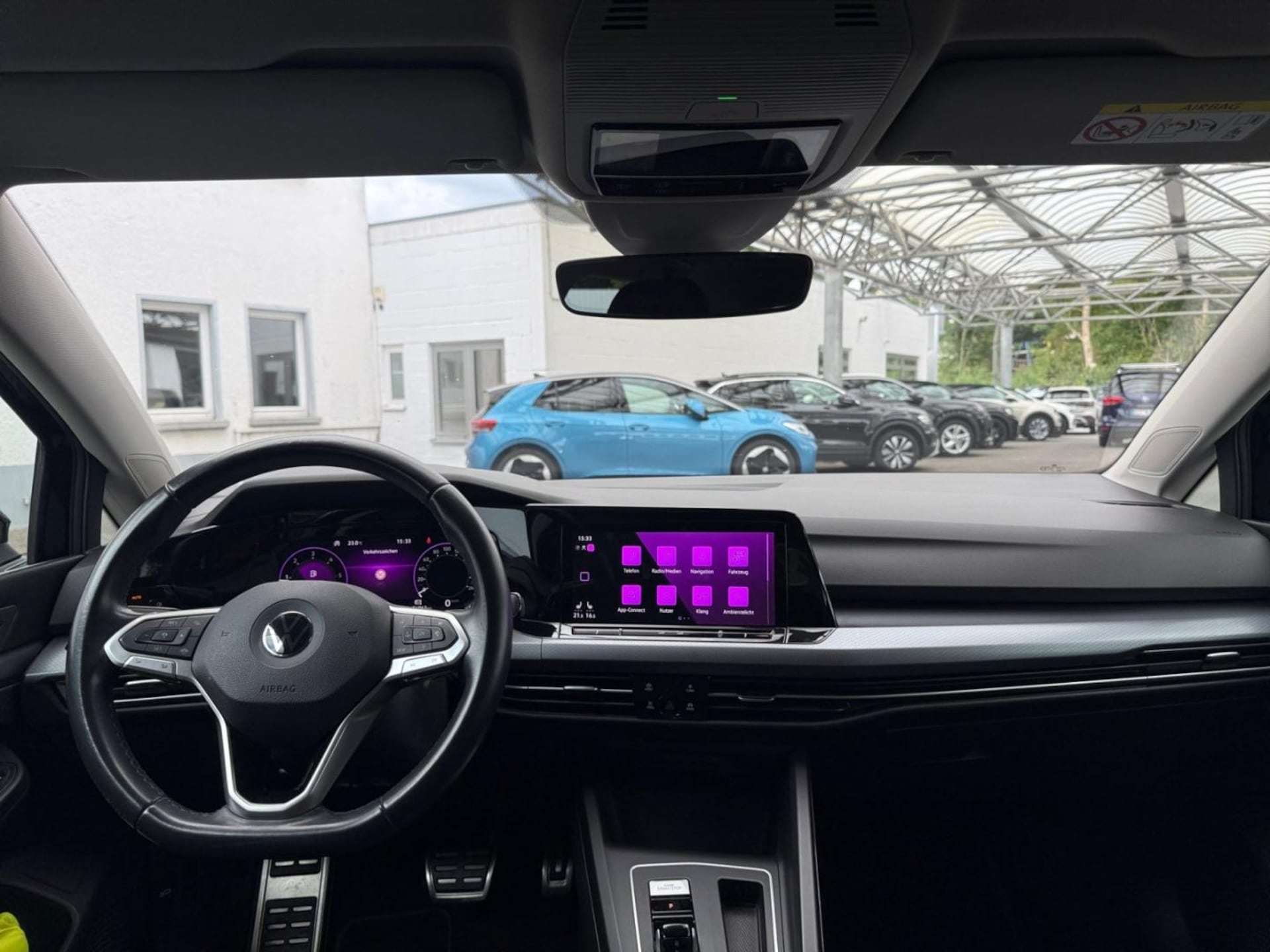 Volkswagen Golf Life