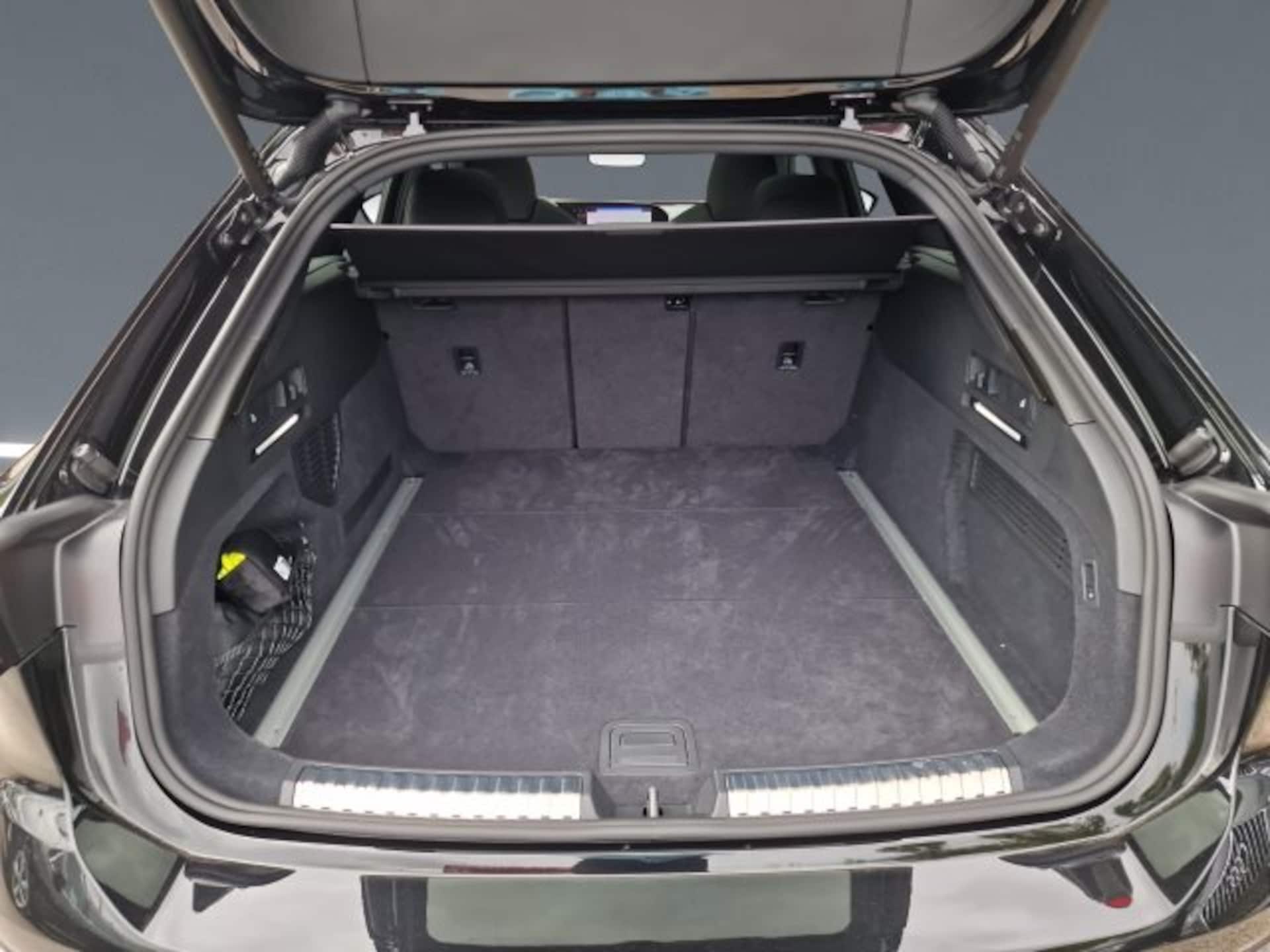 Audi A6 Avant edition one