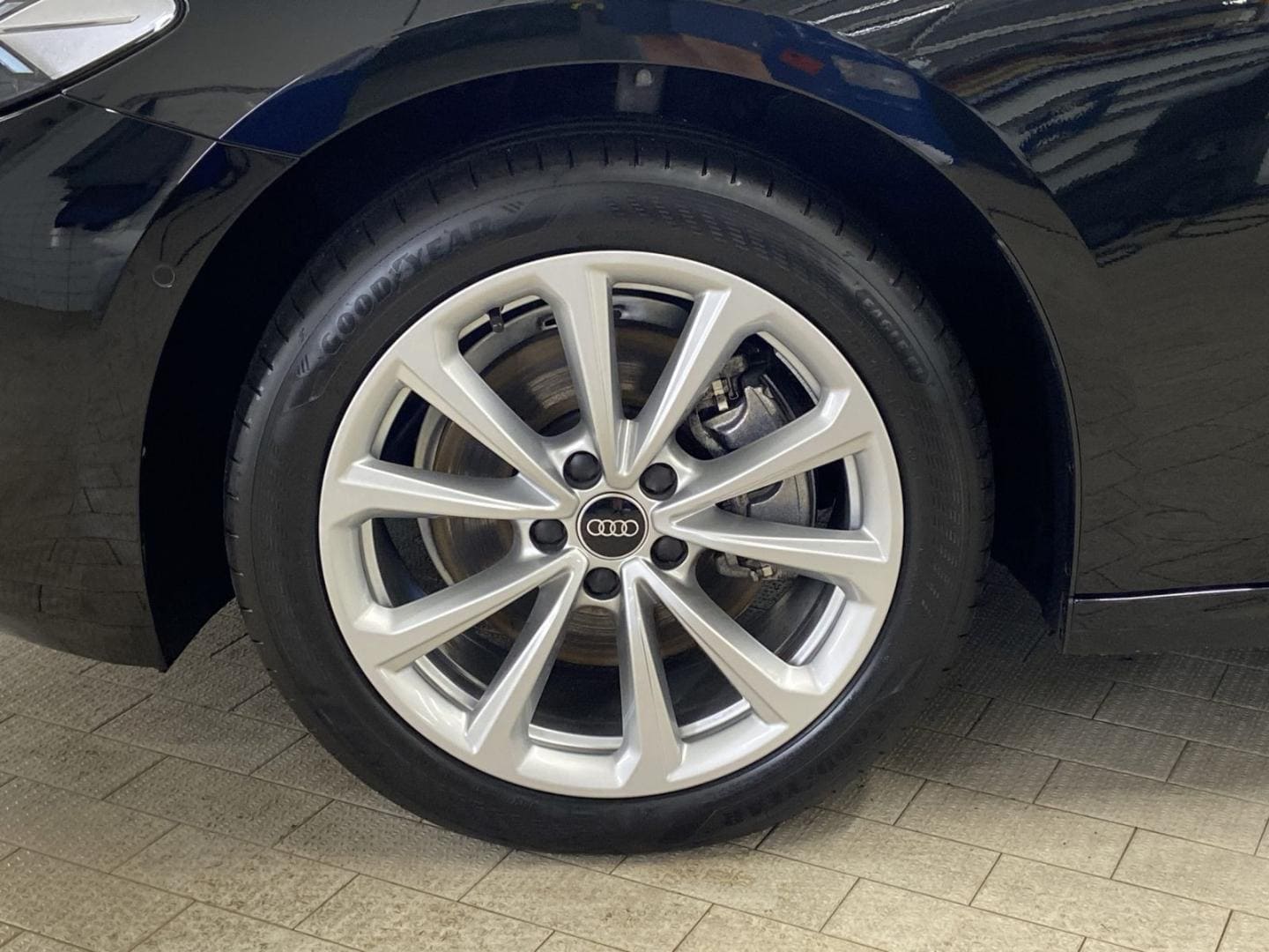 Bild über Audi A5 Avant TFSI S tronic - für weitere Informationen kontaktieren Sie den Audi Partner