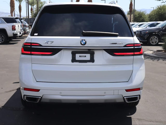 2024 BMW X7