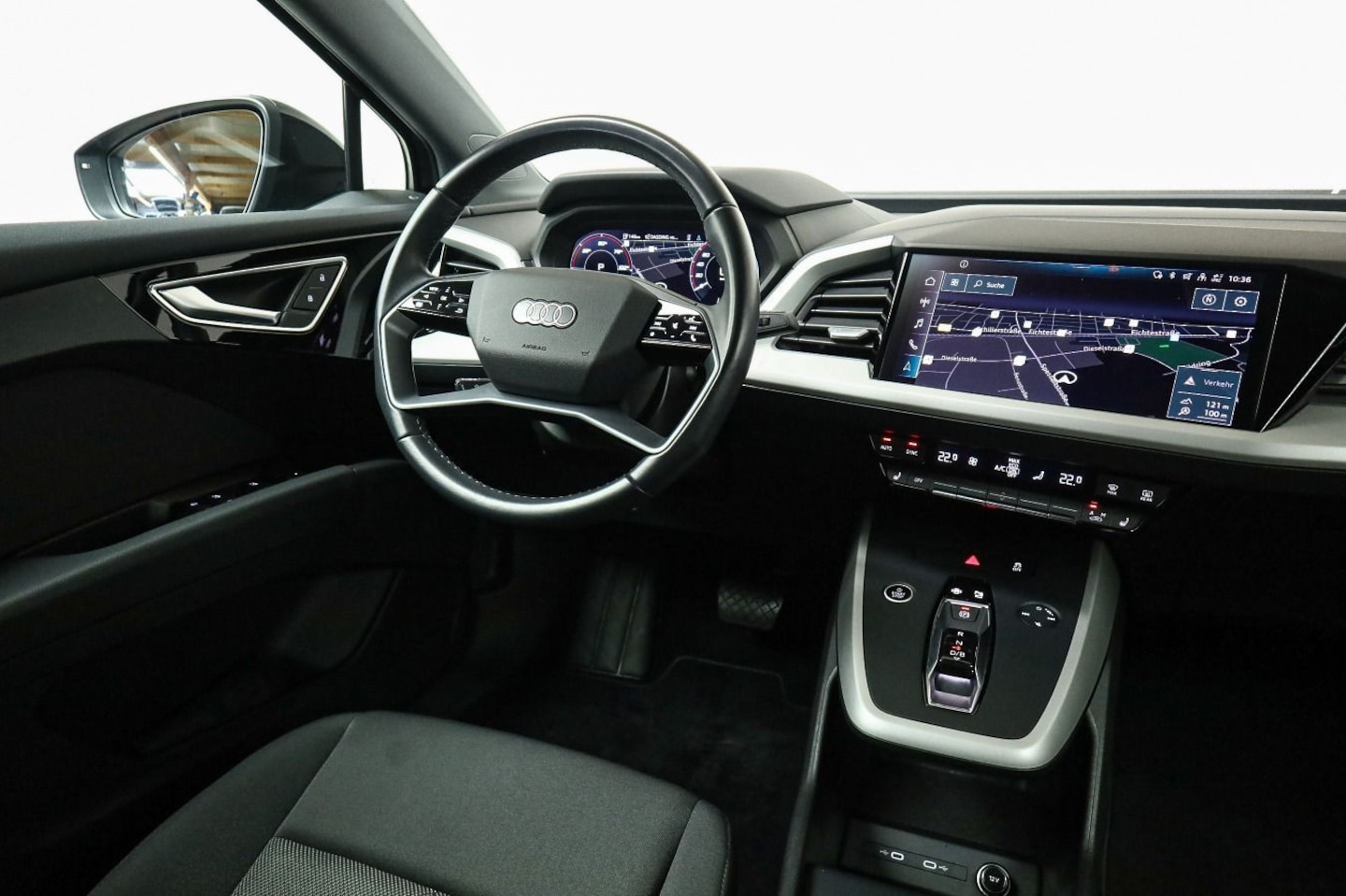 Bild über Audi Q4 e-tron 40 e-tron - für weitere Informationen kontaktieren Sie den Audi Partner