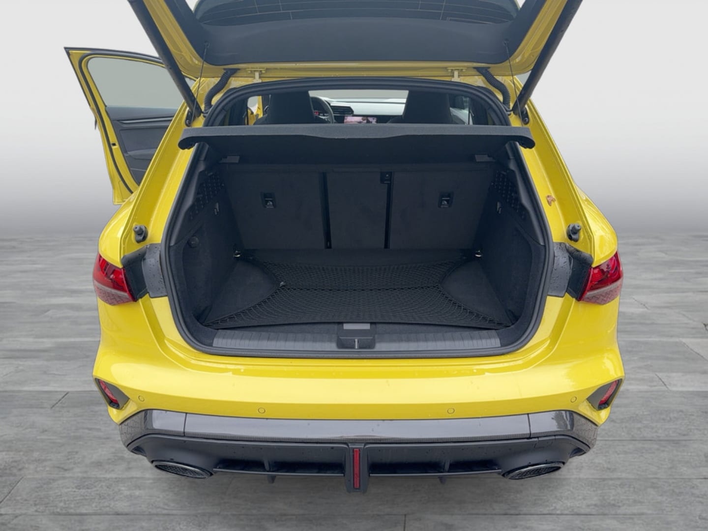 Bild über Audi RS 3 Sportback TFSI quattro 294 kW S tronic - für weitere Informationen kontaktieren Sie den Audi Partner