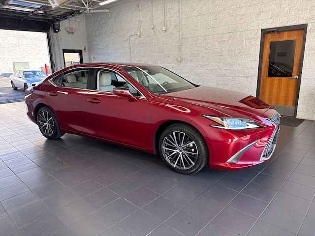 2025 Lexus ES Hybrid