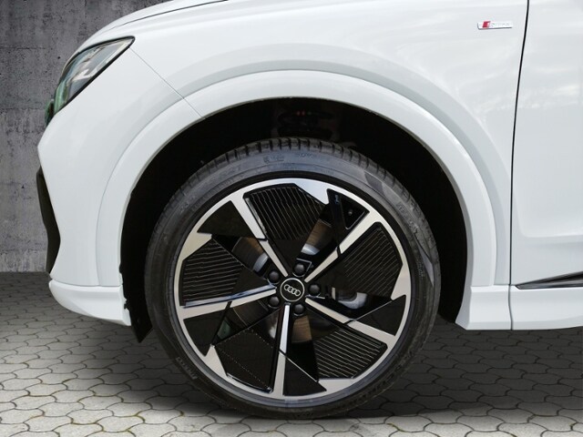 Image about Audi Q4 e-tron 55 e-tron quattro