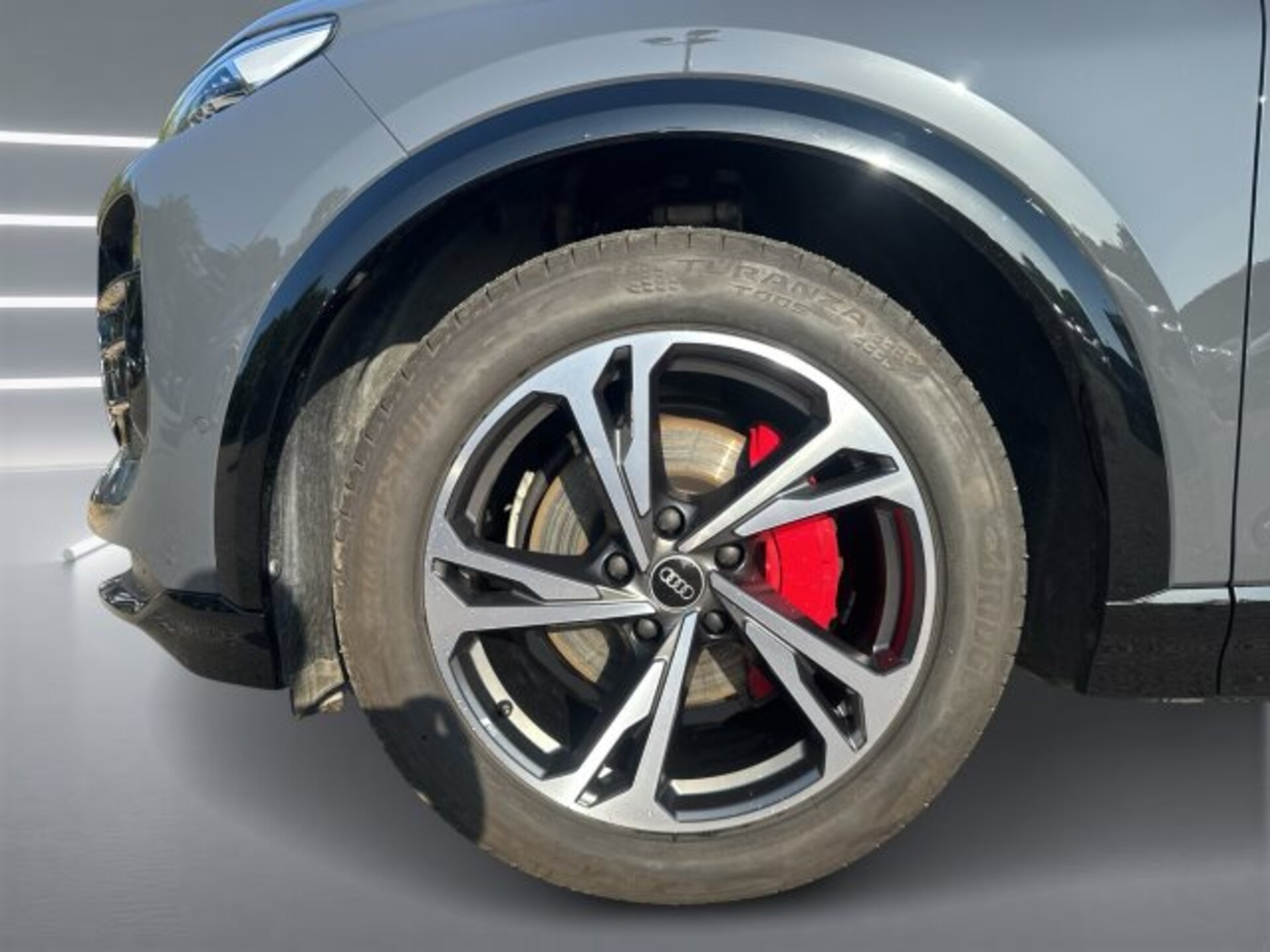 Audi Q6 SUV e-tron