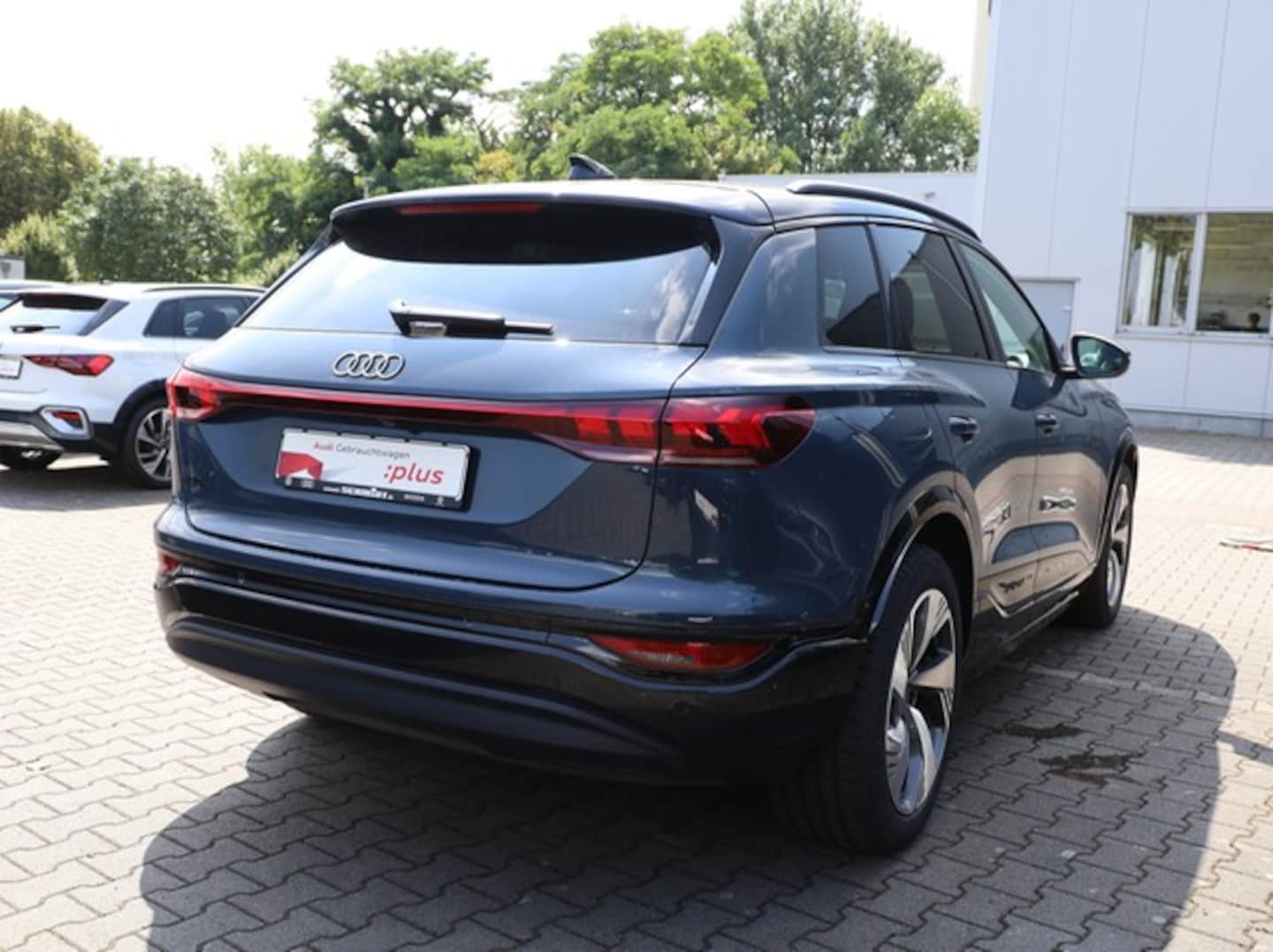 Bild über Audi Q6 SUV e-tron e-tron performance - für weitere Informationen kontaktieren Sie den Audi Partner