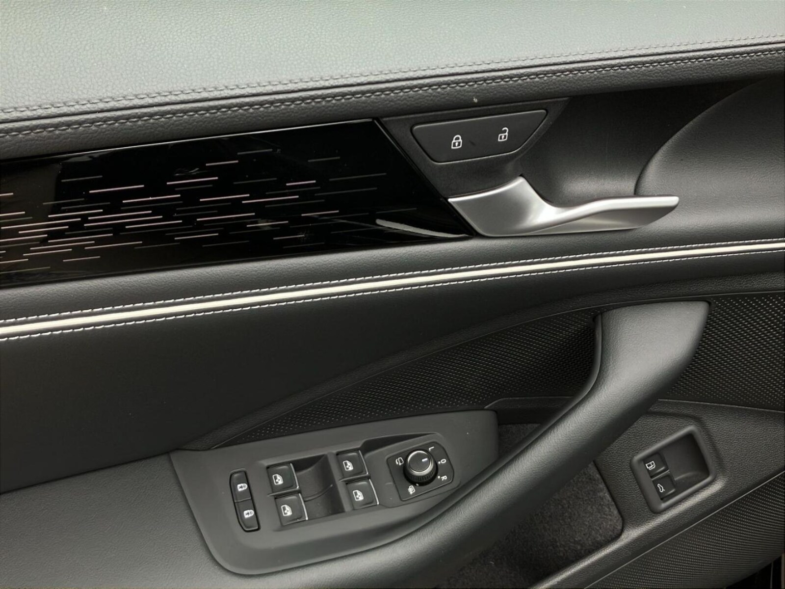 Volkswagen Passat – Bild 8